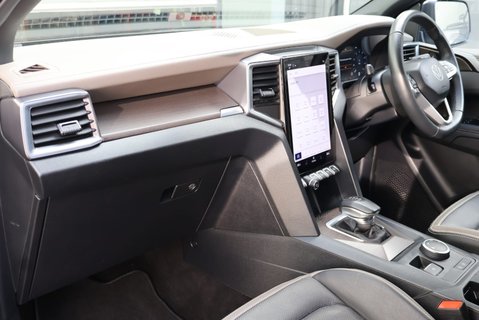 Volkswagen Amarok DC TDI STYLE 4MOTION stunningly styled by Seeker Uk 20