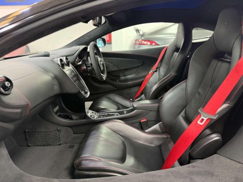 McLaren 570 3.8T V8 Coupe 2dr Petrol SSG Euro 6 (s/s) (570 ps) 41