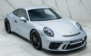 Porsche 911 GT3 TOURING (991.2) 8