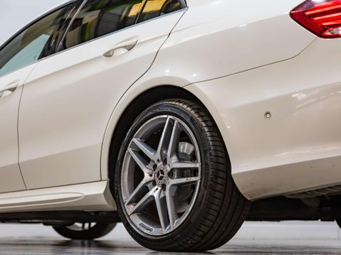 Mercedes-Benz E Class 3.0 E350 V6 BlueTEC AMG Sport Saloon 4dr Diesel G-Tronic+ Euro 6 (s/s) (252 30