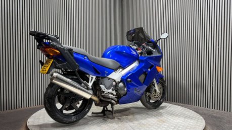 Honda VFR 2000 FUEL INJECTED NON VTEC ONLY 27K 1 OWNER PROJECT BIKE 800CC 3