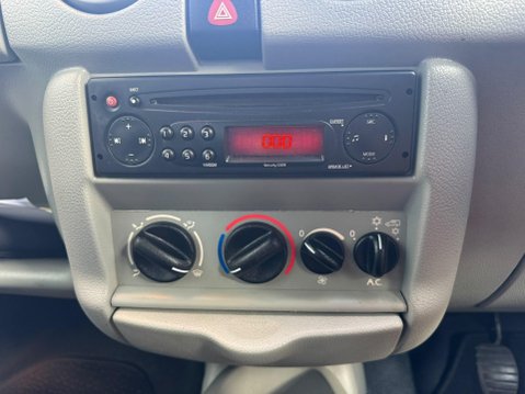 Renault Kangoo 1.2 16v 75 Authentique 5dr 20