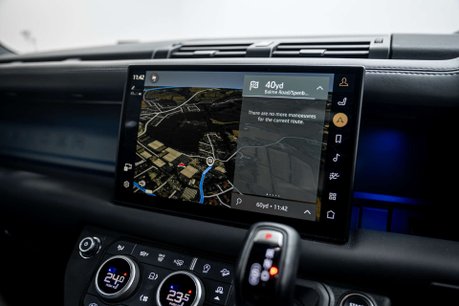 Land Rover Defender 3.0 D350 MHEV X-Dynamic HSE SUV 3dr Diesel Auto 4WD Euro 6 (s/s) (350 ps) 33