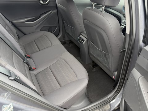 Hyundai IONIQ PREMIUM MHEV 35