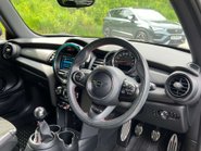 Mini Hatch 1.5 Cooper Sport 3dr 17