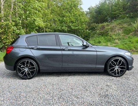 BMW 1 Series 1.5 118i Sport 5dr 3