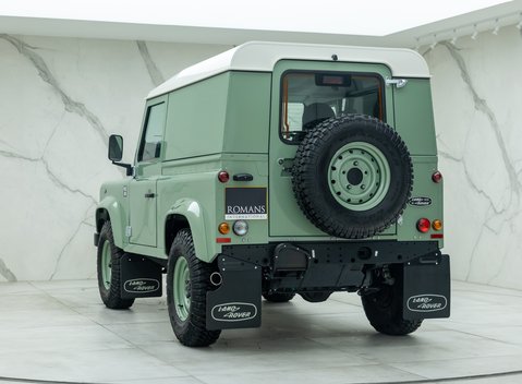 Land Rover Defender 90 HERITAGE HARD TOP 7