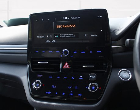 Hyundai IONIQ PREMIUM MHEV 25