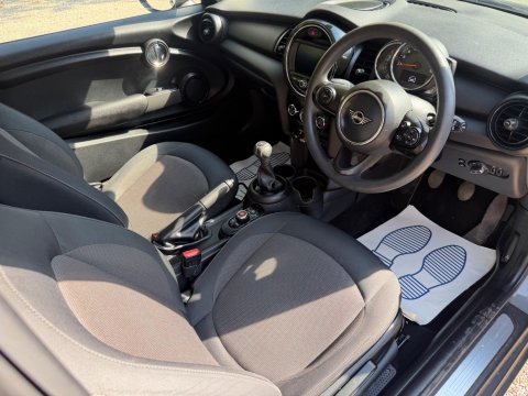 Mini Hatch 1.5 One Classic Euro 6 (s/s) 3dr 12
