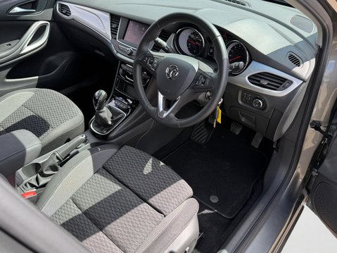 Vauxhall Astra 1.2 Turbo 145 SRi 5dr 19