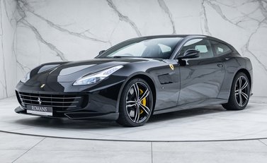Ferrari GTC4 Lusso V12 1