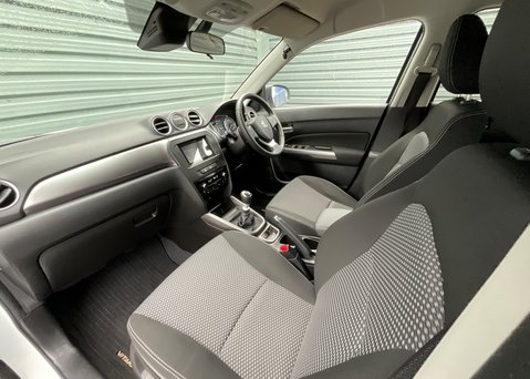 Suzuki Vitara 1.4 Boosterjet Hybrid SZ-T 7