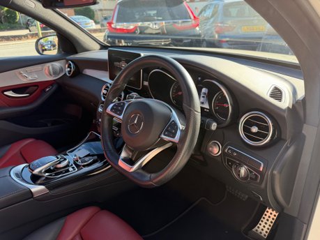Mercedes-Benz GLC GLC 250 4MATIC AMG LINE PREMIUM PLUS 31