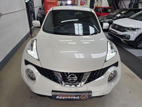 Nissan Juke 1.2 DIG-T N-Connecta Euro 6 (s/s) 5dr 14