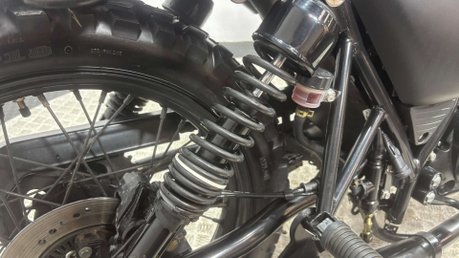 Mutt Mongrel 250 2018 NEW MOT ONLY 6K SCRAMBLER 250CC MODERN RETRO BIKE 17