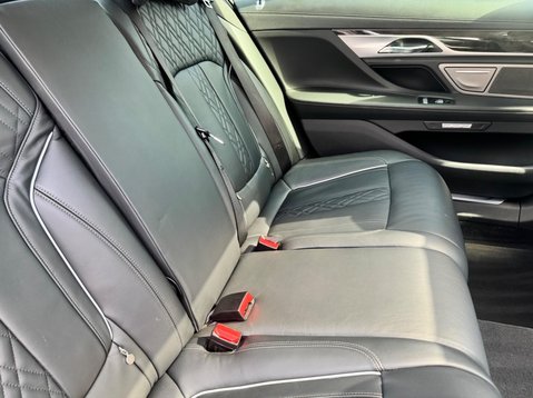 BMW 7 Series 740LD XDRIVE EXCLUSIVE 42