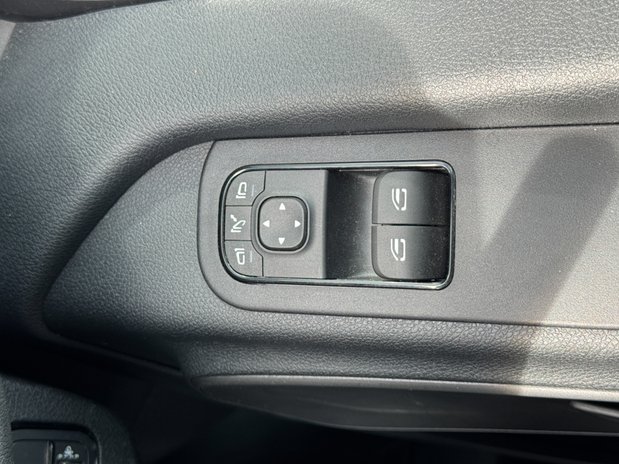 Mercedes-Benz Sprinter AUTO LWB L3H2 High Roof 315 Pro Air Con Sensors EURO 6 23