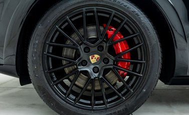 Porsche Cayenne GTS Coupe 28