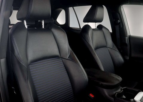 Toyota Rav4 2.5 RAV4 Dynamic HEV 4x2 CVT 5dr 11