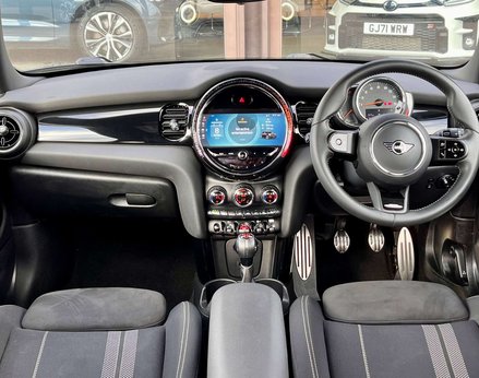 Mini Hatch 1.5 Cooper Sport 3dr 2