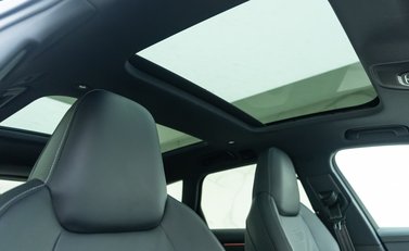 Audi RS6 Avant Carbon Black 13