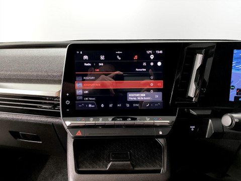 Renault Megane E-Tech 60kWh techno Hatchback 5dr Electric Auto (optimum charge) (220 ps) Alloys - 17