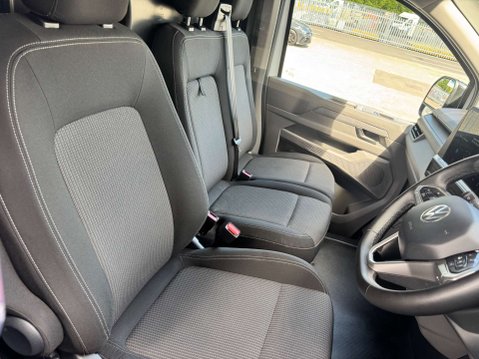 Volkswagen Transporter 2.0 TDI T30 Commerce Plus Panel Van 5dr Diesel Auto FWD SWB Euro 6 (s/s) (1 35