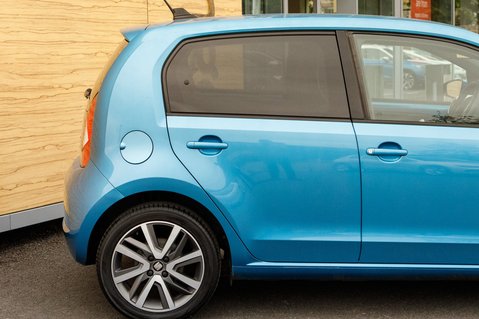 SEAT Mii BASE 7