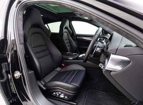Porsche Panamera TURBO PDK 6
