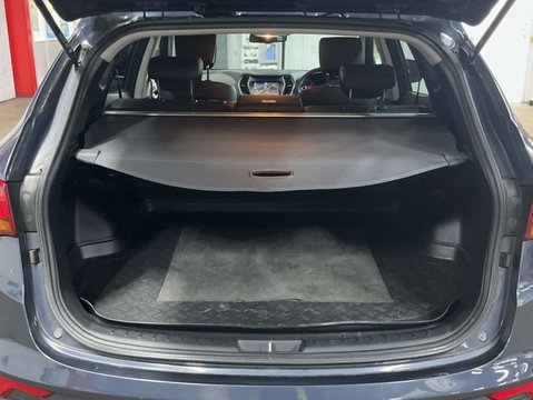 Hyundai SANTA FE 2.2 Santa Fe Premium Blue Drive CRDi 4WD 5dr 11