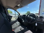 Renault Trafic 1.6 dCi ENERGY 29 Business+ Panel Van 5dr Diesel Manual LWB Standard Roof E 14