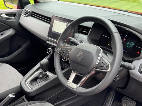 Renault Clio EVOLUTION E-TECH 31