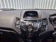 Ford Fiesta 1.6 Zetec Hatchback 5dr Petrol Powershift Euro 5 (105 ps) 11