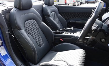 Audi R8 V10 Spyder 8