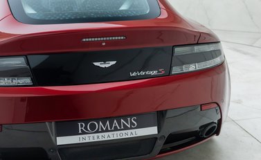 Aston Martin V12 Vantage s 27