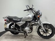 Yamaha YBR125 Custom 2012 ONLY 11K PROJECT BIKE SPARES OR REPAIR 125CC LEARNER 3
