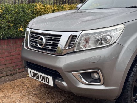 Nissan Navara 2.3 Navara Tekna dCi 4WD 5dr 7
