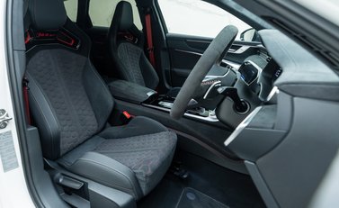 Audi RS6 Avant GT 12