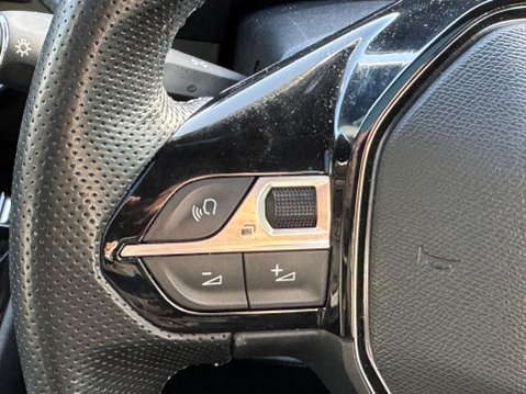 Peugeot e-208 50kWh GT Auto 5dr 24