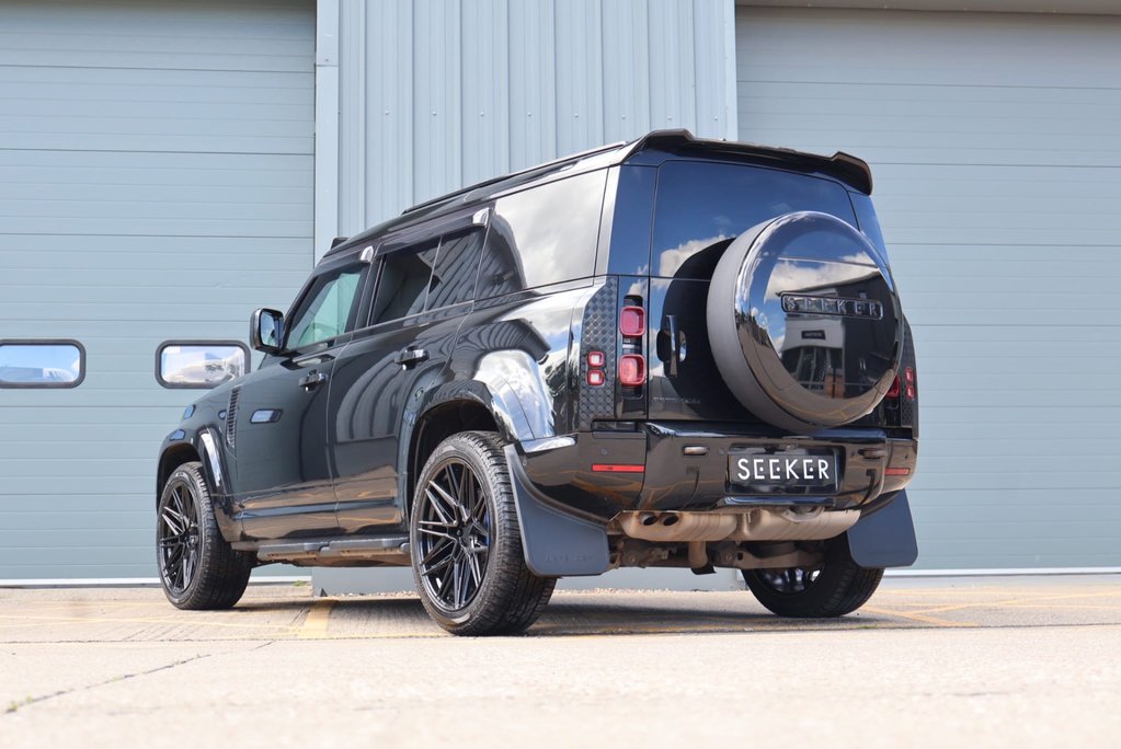 Land Rover Defender 110 D300 HARD TOP X-DYNAMIC HSE MHEV HUGE SPEC STYLED AT SEEKER  7