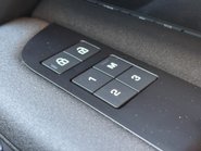 Land Rover Discovery D300 HSE Mhev Panel Van - Full LR Service History 27