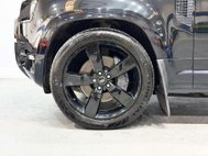 Land Rover Defender 3.0 D300 MHEV X-Dynamic HSE SUV 5dr Diesel Auto 4WD Euro 6 (s/s) (300 ps) 64