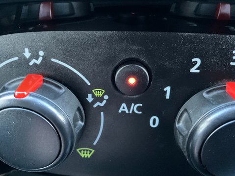 Renault Trafic ENERGY 27 Premier Edition SWB Standard Roof Euro 6 (s/s) 4dr 41