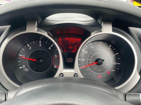 Nissan Juke 1.5 dCi Tekna Euro 6 (s/s) 5dr 26