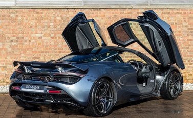 McLaren 720S Luxury 8