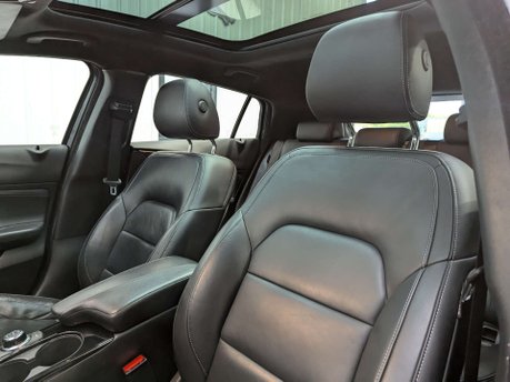 Infiniti Q30 2.1 Q30 Premium Tech D Semi-Auto 5dr 57