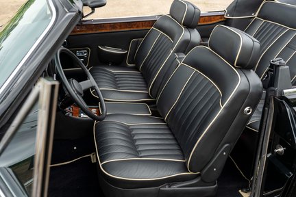 Rolls-Royce Corniche II Convertible 30