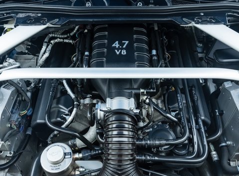 Aston Martin Vantage GT8 42