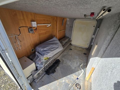 Auto-Trail Chieftain Motor Home 16
