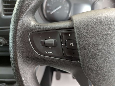 Vauxhall Vivaro 1.5 Vivaro 2900 Sportive S/S 58